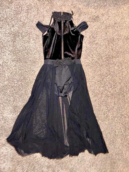 Weissman Dresses & Skirts - Black velvet gothic dress with lace trim
